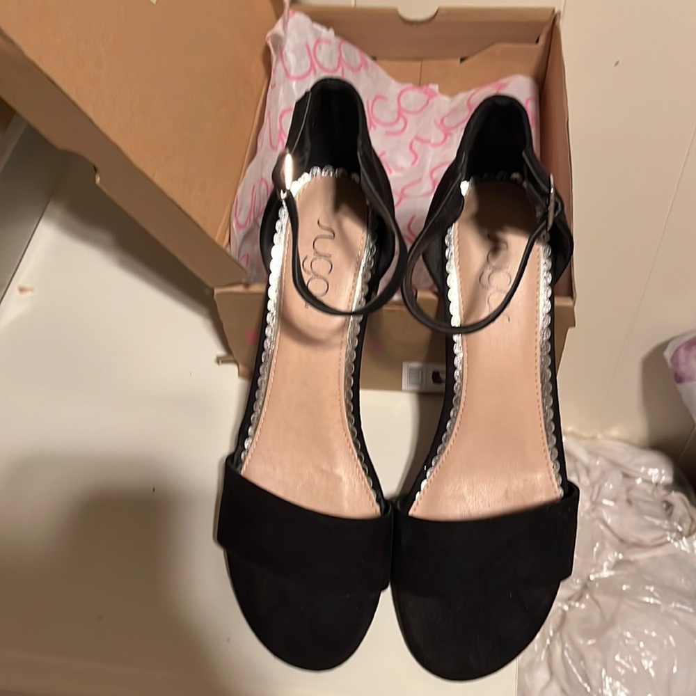 Black suede shoe with 21/2 inch heel ankle strap just like new block heel